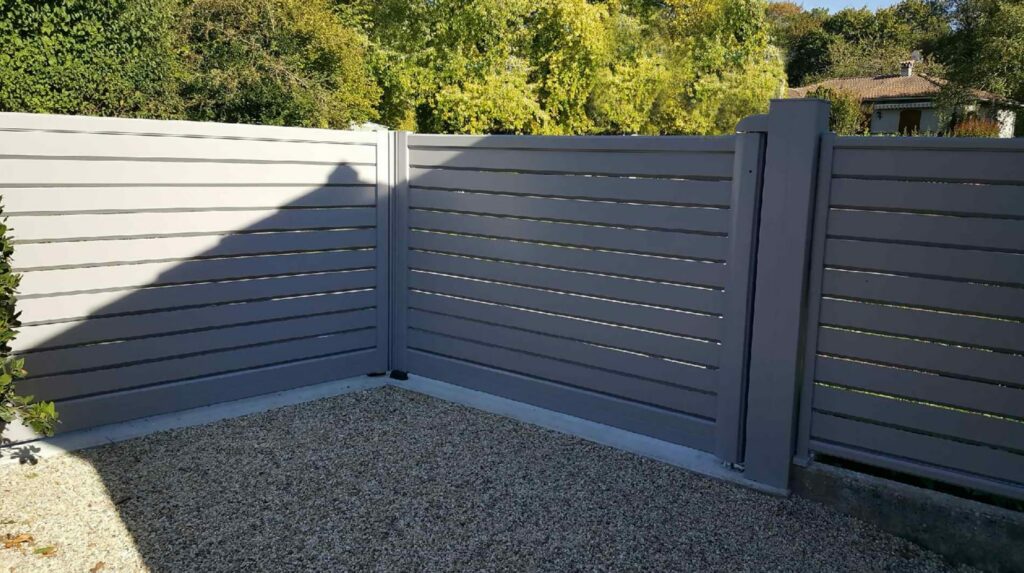 installer un claustra pour bénéficier d'intimité dans votre jardin