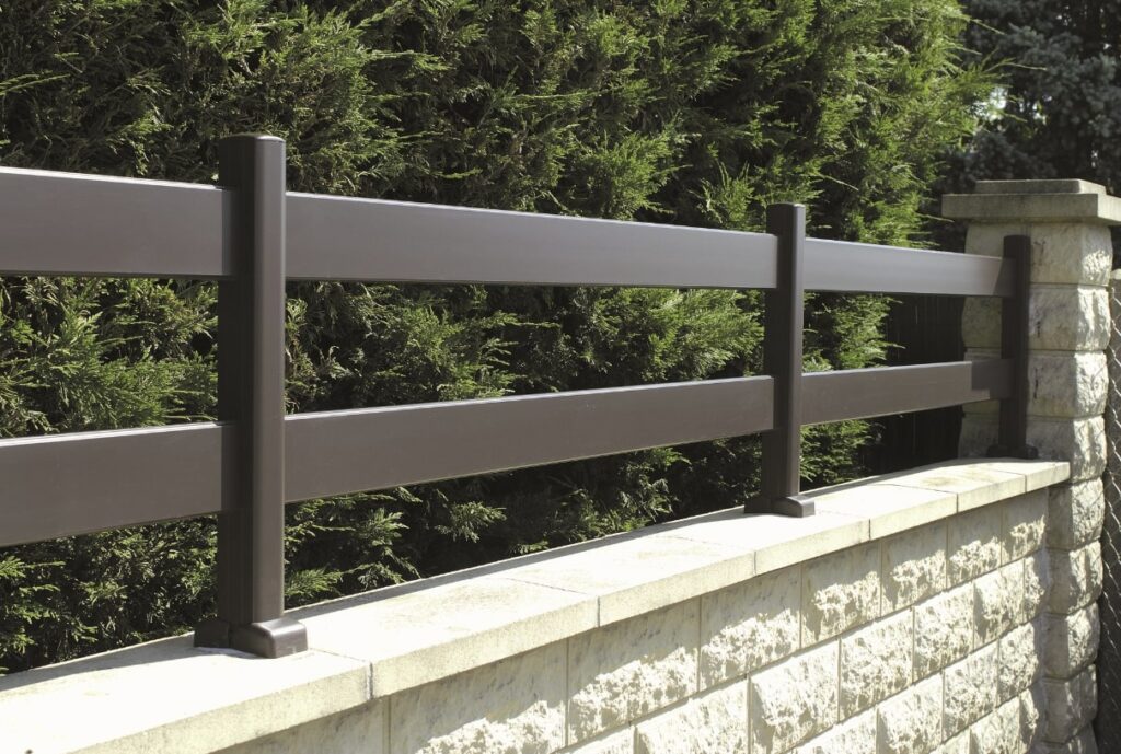 une clôture permet de délimiter votre jardin